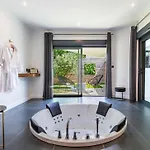Nuit Confort Avec Balneo Xxl Privative Et Climatisation *