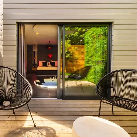 Le Secret - Nuit Romantique Avec Jacuzzi Privatif - Champagne Offert * Nantes
