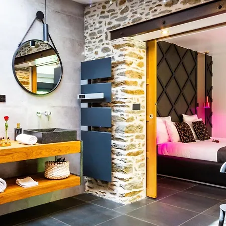 Holiday home Le Secret - Nuit Romantique Avec Jacuzzi Privatif - Champagne Offert - Climatisation