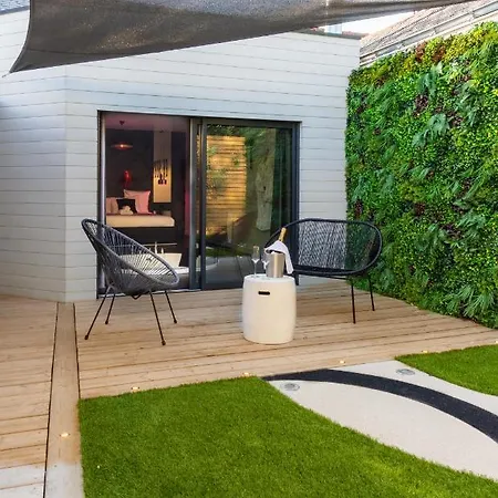 Le Secret - Nuit Romantique Avec Jacuzzi Privatif - Champagne Offert * Nantes