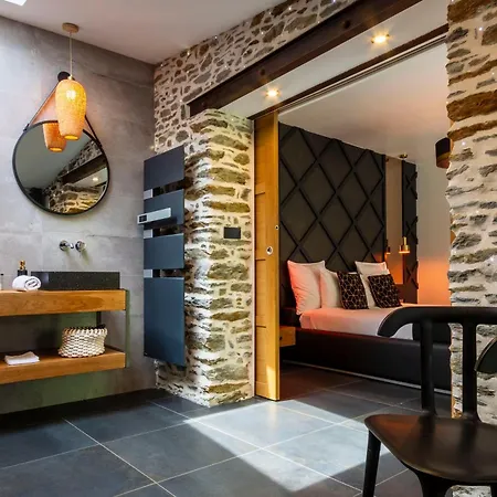 Nuit Confort Avec Balneo Xxl Privative Et Climatisation نانت