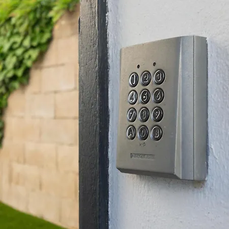 بيت للعطل Nuit Confort Avec Balneo Xxl Privative Et Climatisation *