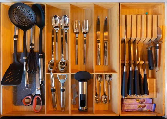 Nuit Confort Avec Balneo Xxl Privative Et Climatisation 낭트