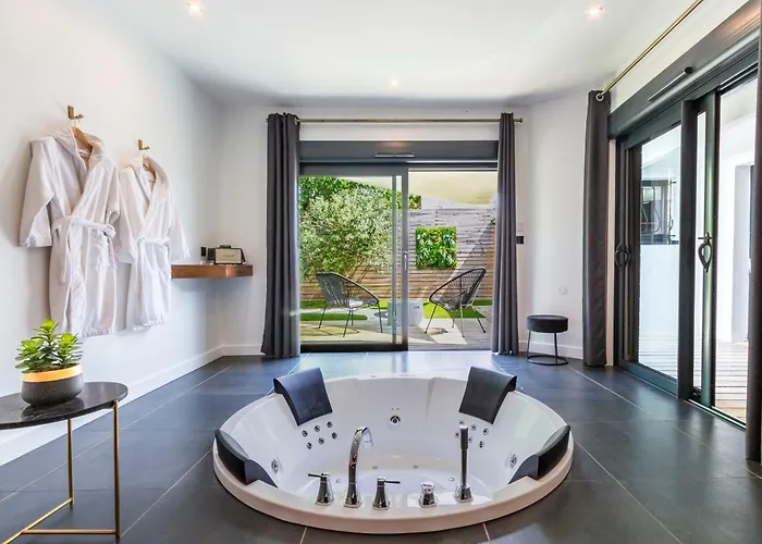 Nuit Confort Avec Balneo Xxl Privative Et Climatisation *